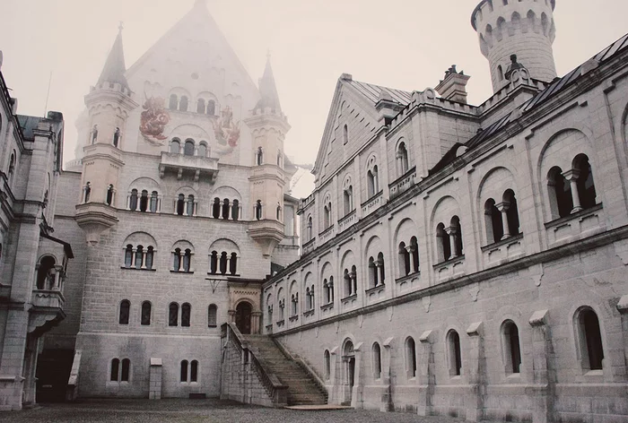 Neuschwanstein Castle in Bavaria - Lock, Neuschwanstein, Germany, Longpost