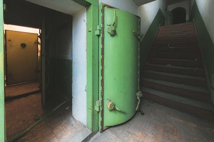 An abandoned two-story bunker - during the Soviet years, the “main bomb shelter” of Armenia - My, Abandoned, Bomb shelter, Urbex Armenia, Longpost, Video