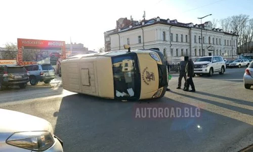 The son of the Minister of Transport of the Amur Region collided with a cash collector's car - news, Road accident, Collectors, Video, Longpost