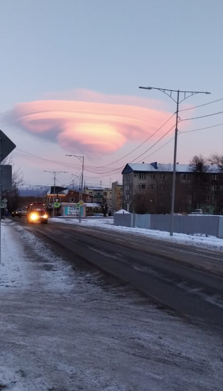 Cloud over the volcano - Kamchatka, Clouds, Longpost, Koryaksky Volcano