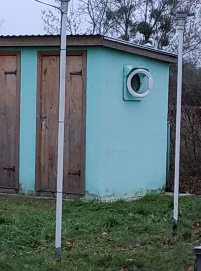 Land in the porthole - Toilet, Washing machine, Porthole, Window