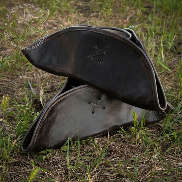 Австралийка и две треуголки Ручная работа, Шляпа, Крафт, Своими руками, Изделия из кожи, Длиннопост, Треуголка, Рукоделие без процесса, Австралийская шляпа