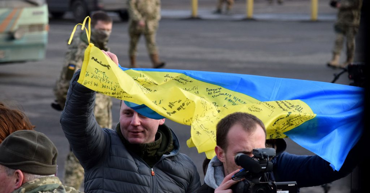 О чем говорят украинцы сегодня. Украинские пропагандисты. Военные журналисты на Украине. Патриот Украины.
