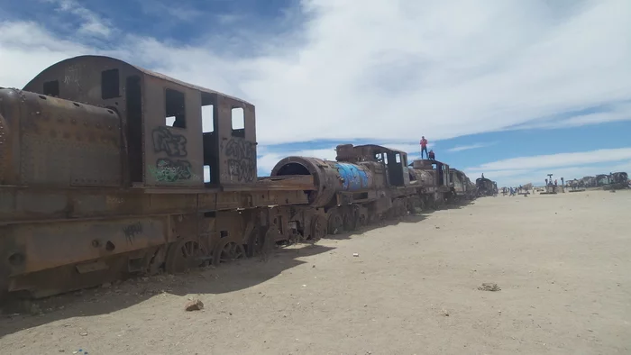 Latin American checkmark - Uyuni: cemetery of steam locomotives (03.12.2019) - My, Tourism, Travels, South America, Longpost, Series Latin American Tick 20192020