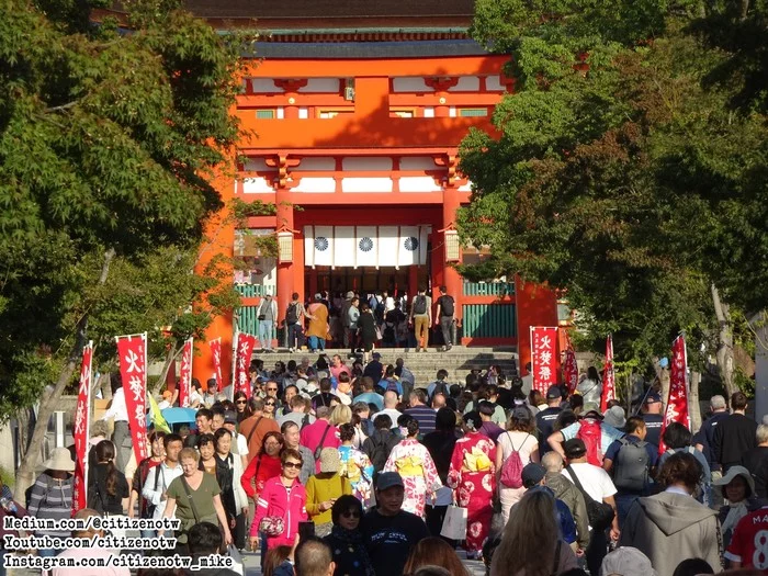 Fushimi Inari Shrine in Kyoto, Japan - My, Japan, Kyoto, Travels, Travelers, Bloggers, Asia, Asians, Tourism, Japanese, sights, Video, Longpost