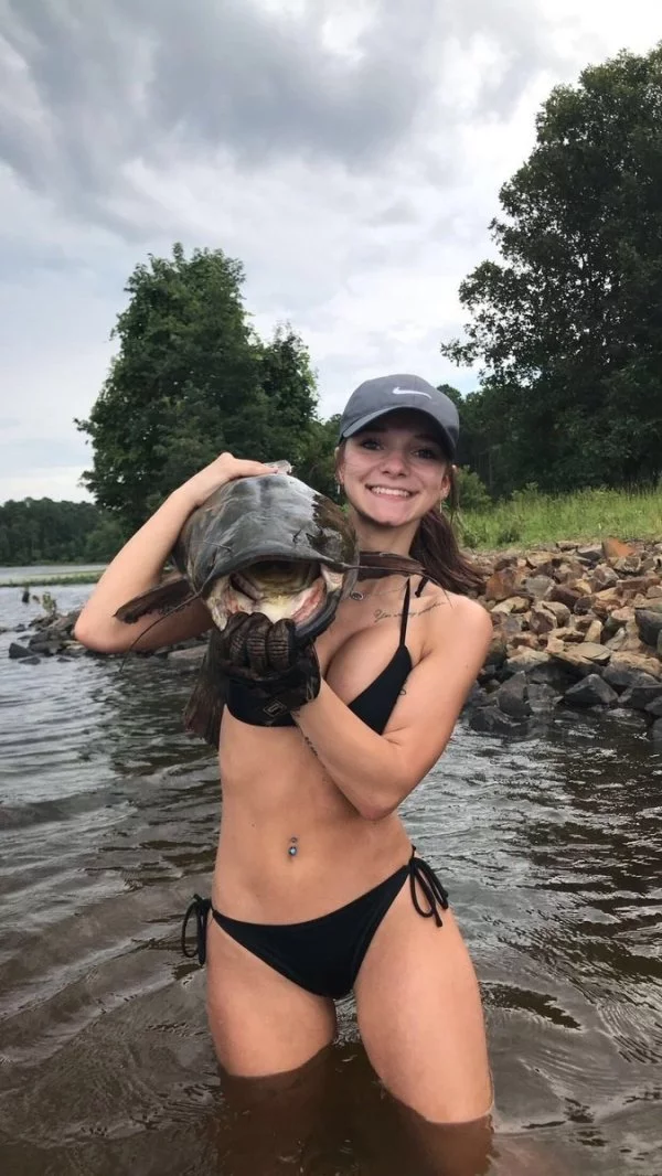 Catfish caught! - NSFW, Beautiful girl, A fish, Swimsuit, Catfish, Girls