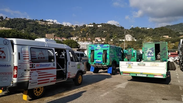 Про ралли-рейд Газонов в Африке Работа, Заграница, Мат, Иностранцы, Гонки, Автоспорт, Длиннопост