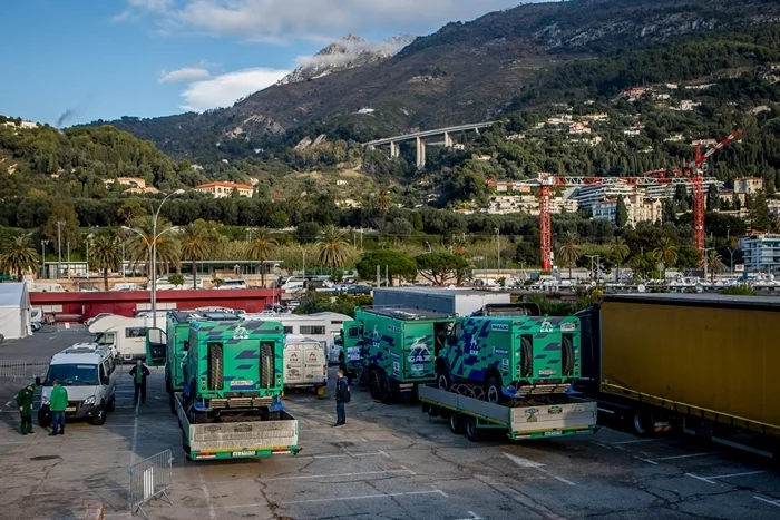 Про ралли-рейд Газонов в Африке Работа, Заграница, Мат, Иностранцы, Гонки, Автоспорт, Длиннопост