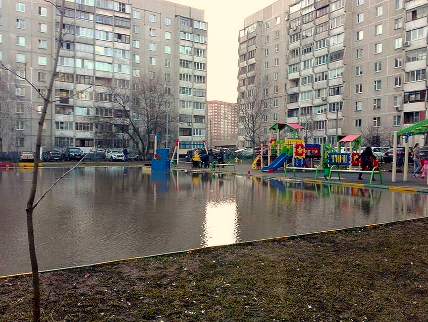 Swimming pool in the yard for residents of Balashikha from the local management company - Swimming pool, Balashikha