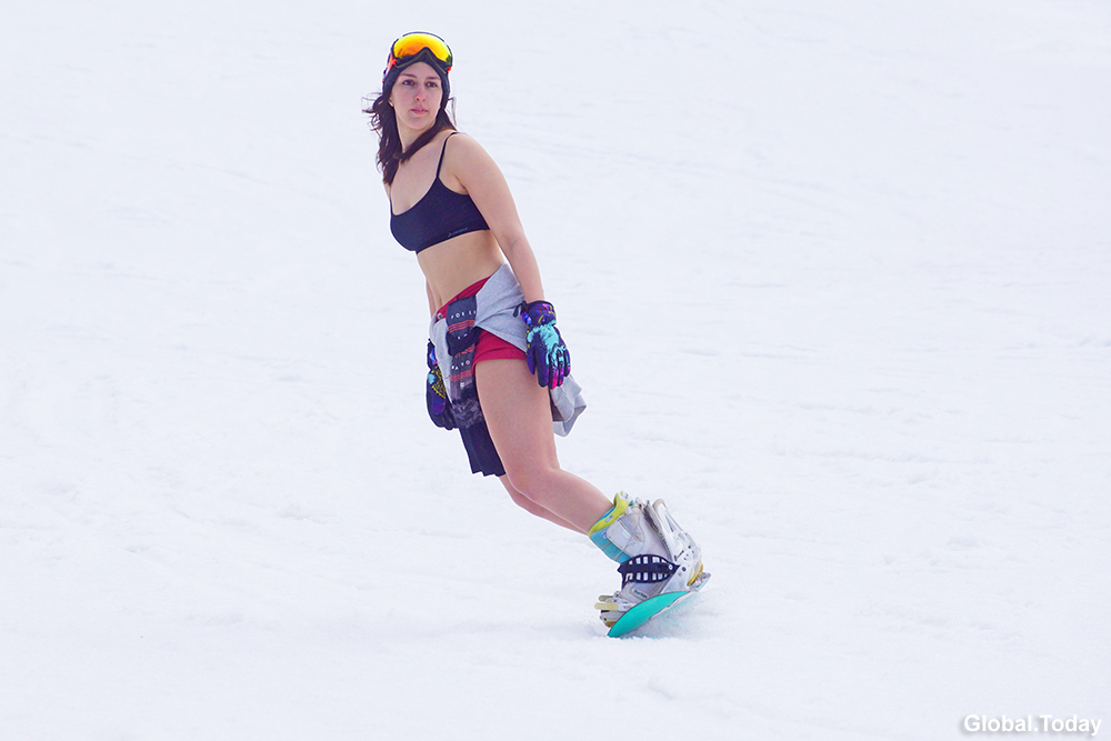 Descent in bikini-2018, Sobolinaya Mountain, Baikalsk - My, Baikal, Baikalsk, , , , Tourism, Youth, Skis, Longpost