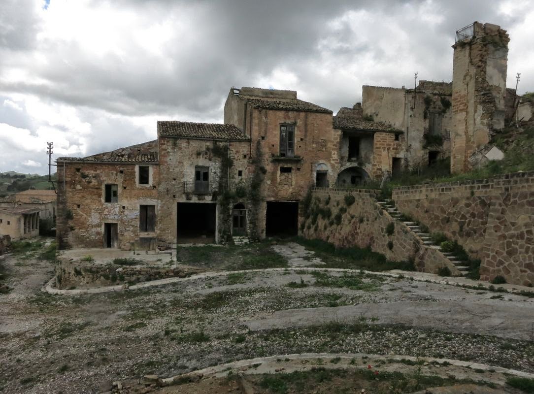 Abandoned places where life once flourished. - Ghost town, Picture with text, Interesting, The photo, Longpost