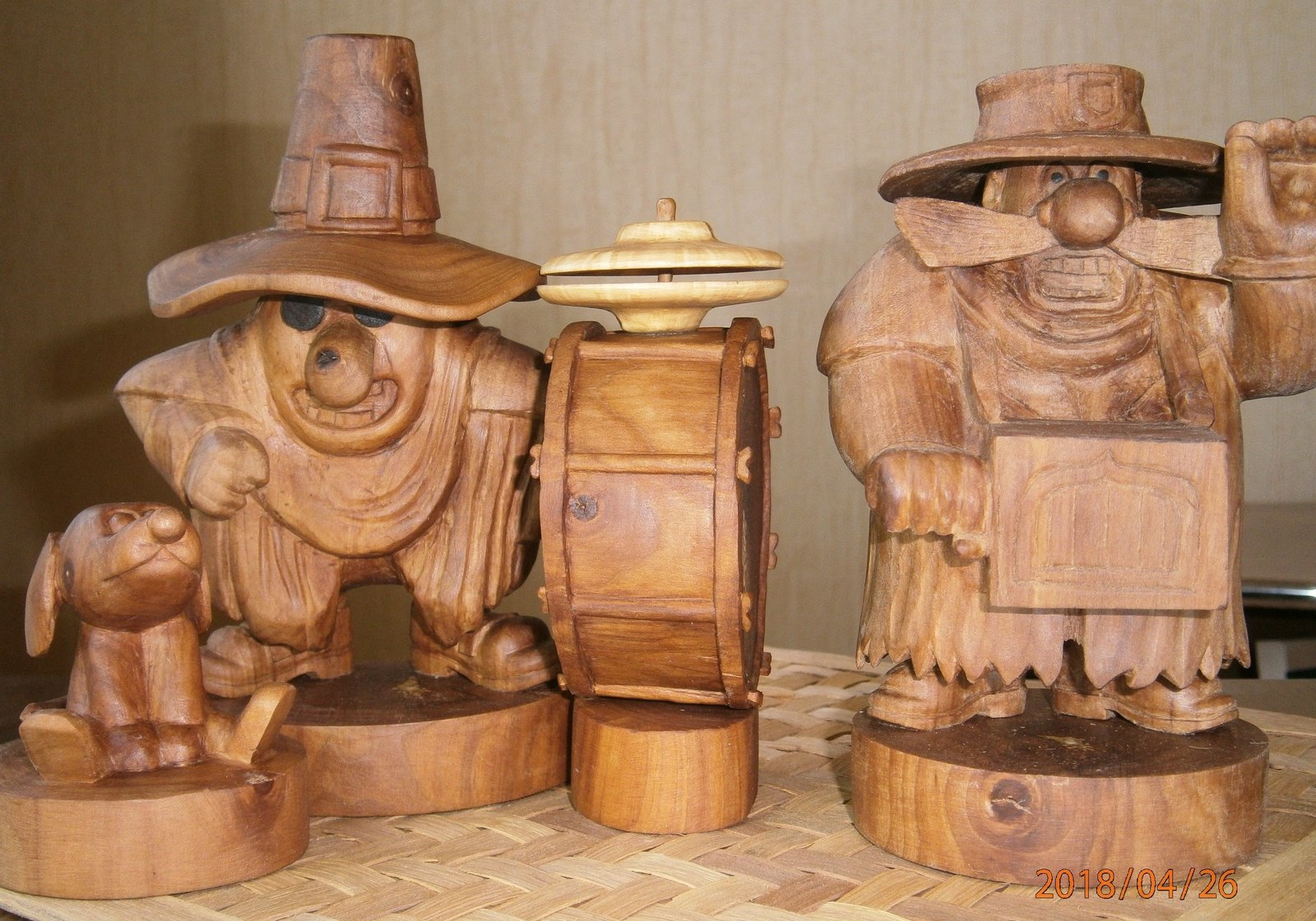 Woodcarving. - My, Father, Wood carving, Handmade, Treasure Island, Longpost, Video