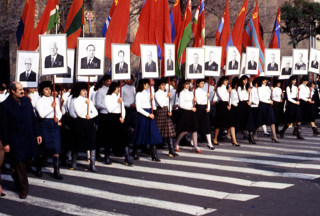 Цветные фотографии Шведского туриста. Ереван 7 ноября 1984 г. - СССР, Армения, 1984, История, Фотография, Интересное, Демонстрация, Октябрьская революция, Длиннопост