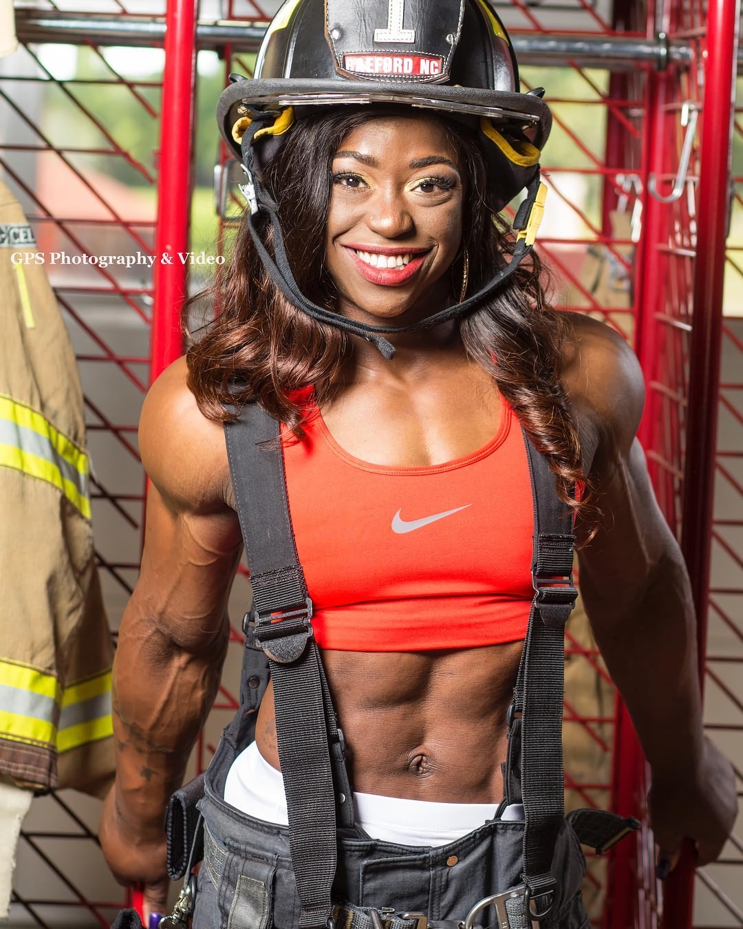 Sheronica Henton (@ifbbprosheronica) - , The photo, Strong girl, Girls, Beautiful girl, Bodybuilders, Sports girls, GIF, Longpost