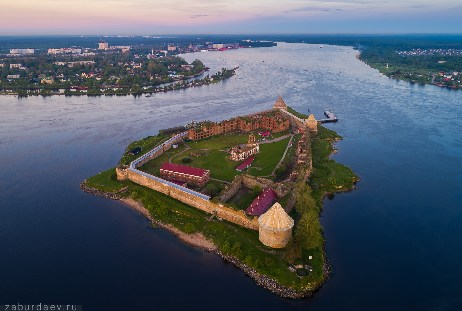 Fortress Oreshek (Shlisselburg). - Neva, Fortress "Oreshek"