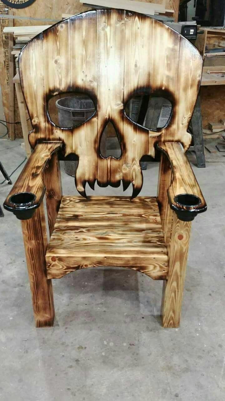 Креативные стулья из дерева