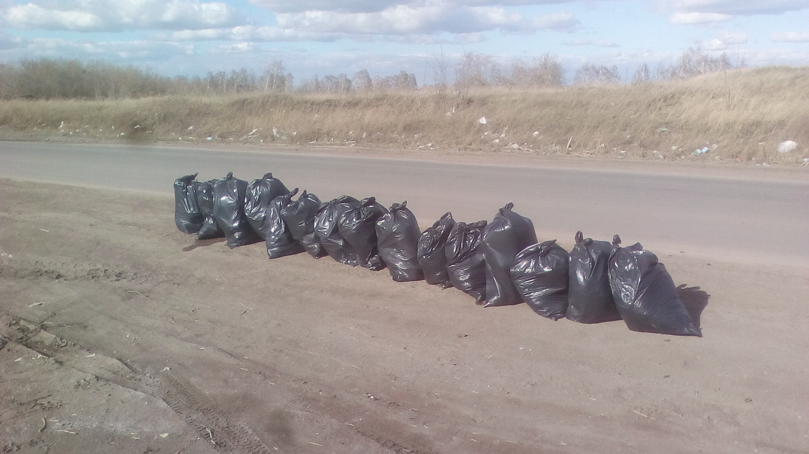 Removed 15 bags of garbage. - My, Dump, Chistoman, Saturday clean-up, Cleaning, Longpost