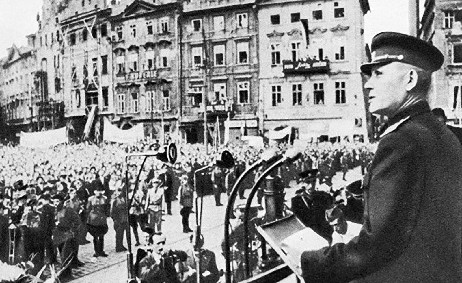 Anna Koneva: “I would not want the monument to my grandfather, a historical monument, to become a hostage to the political problems of our time” - May 9, Konev, Prague, Czech, Longpost, May 9 - Victory Day