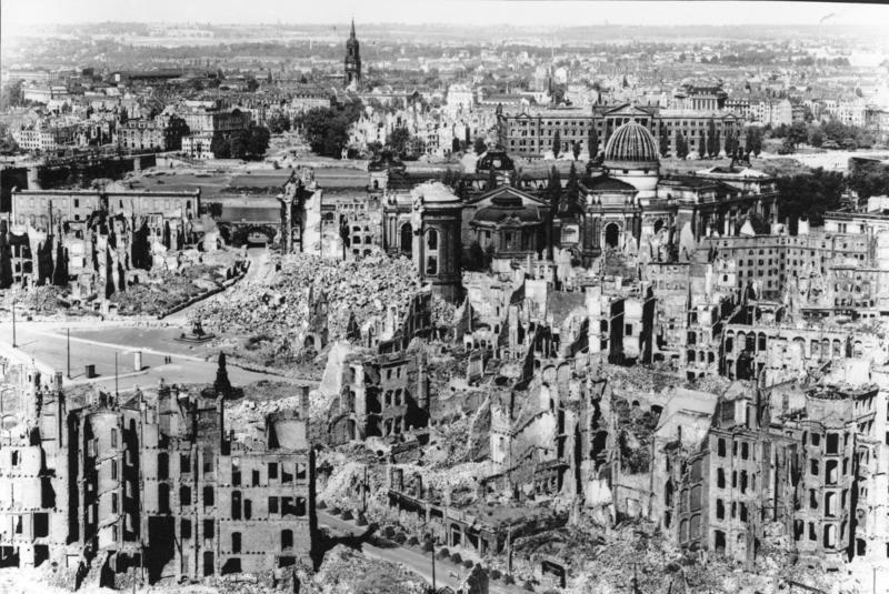 Damn the allies did it. More people died than at Hiroshima and Nagasaki. Dresden. - My, Sir, Anglo-Saxons, Longpost