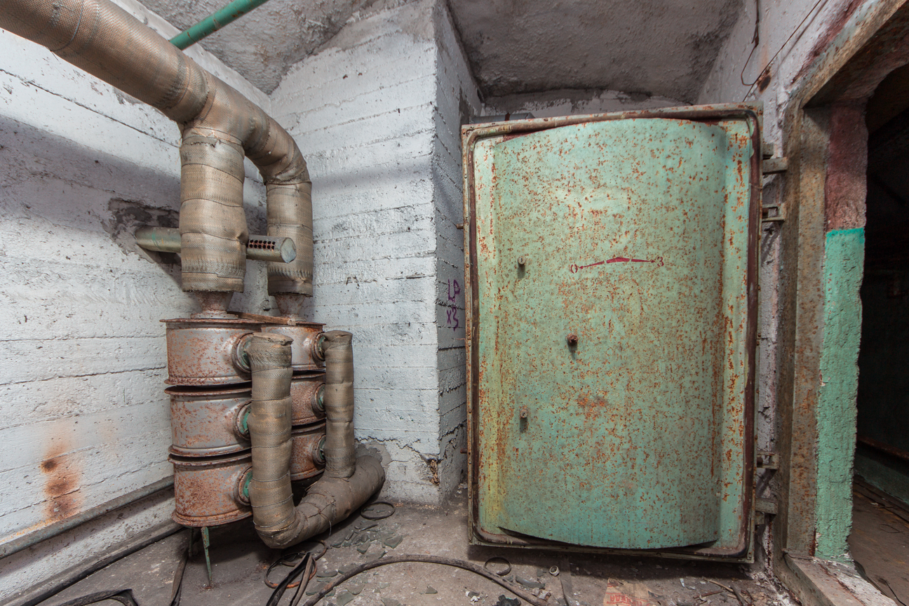 Abandoned underground shelter hospital in Crimea - My, Urbanturism, Urbanfact, Bomb shelter, Longpost