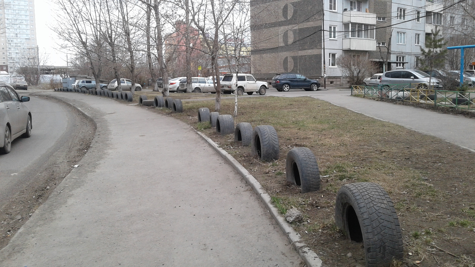 Universiade 2019 in Krasnoyarsk is coming soon. tire disaster - My, Universiade 2019, Tires, Beautification, Krasnoyarsk, Longpost