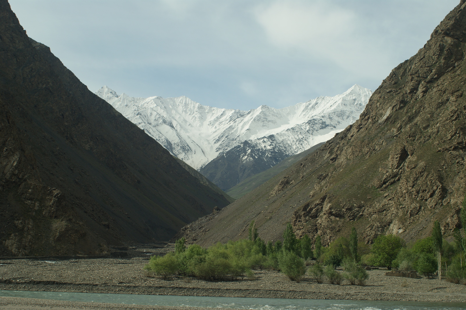 Таджикистан это азия. Бартанг Памир. Река Бартанг Долина. Памир туризм Хорог.