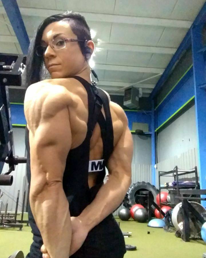 Angela Yeo - Strong girl, Angela Yeo, Body-building, The photo, Video, Instagram, Powerlifting, , GIF, Longpost