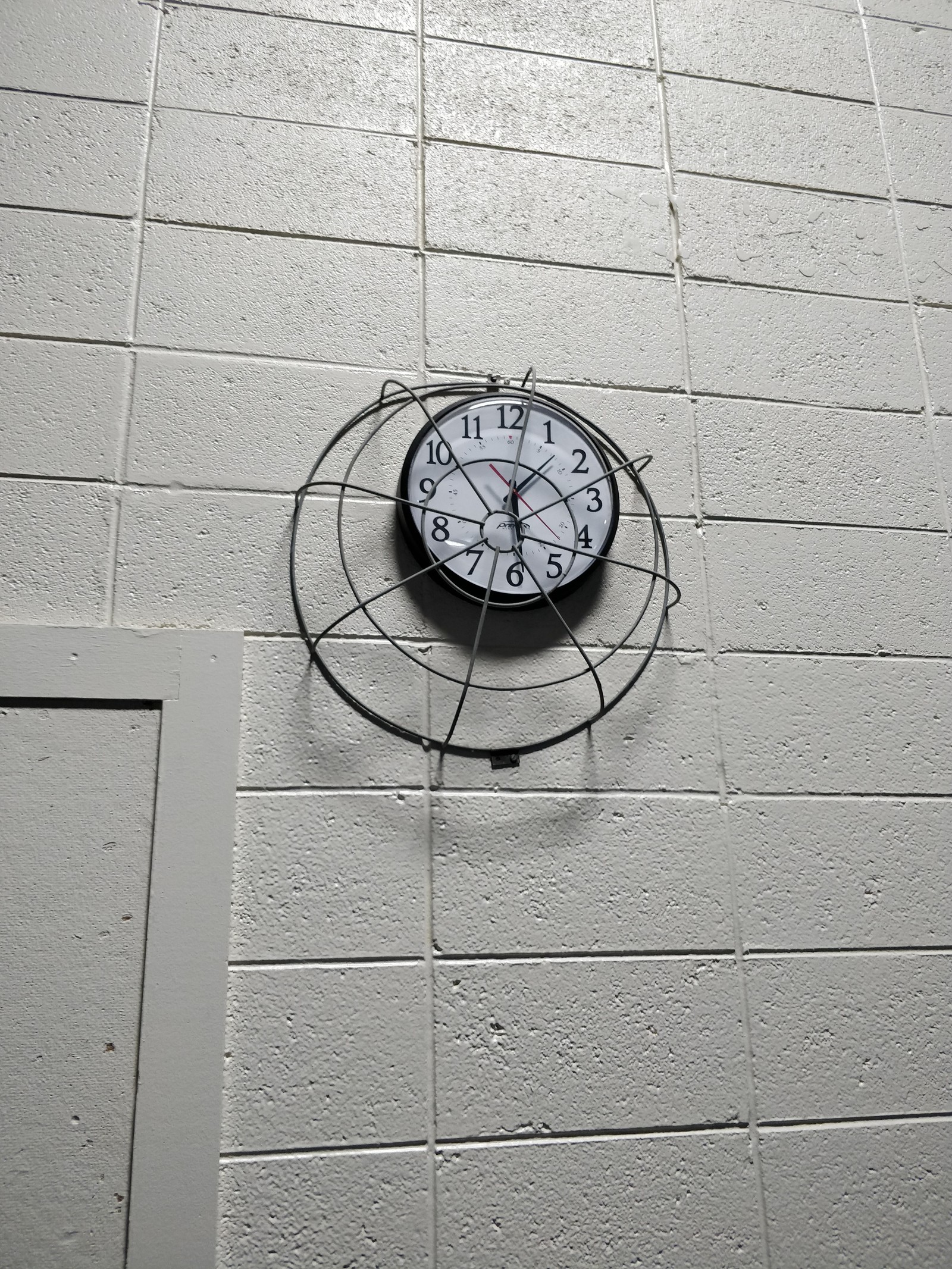 Not to be taken away. - Clock, Theft, America, School, Anti-theft system, Theft