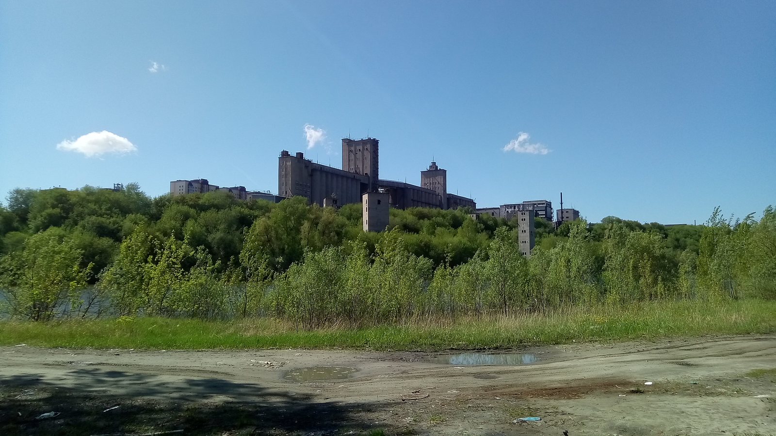 Old river port and elevator in Barnaul - My, Abandoned, Barge, Elevator, Barnaul, Photo on sneaker, Longpost