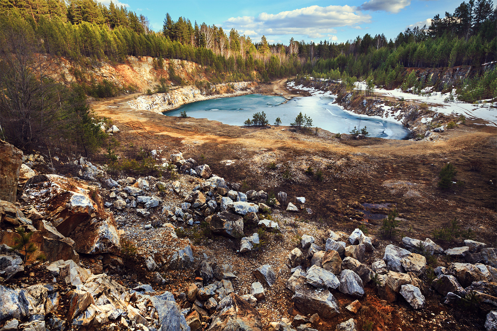 Long ago abandoned quarry near Yekaterinburg - My, Landscape, Career, Lake, Ural, Longpost