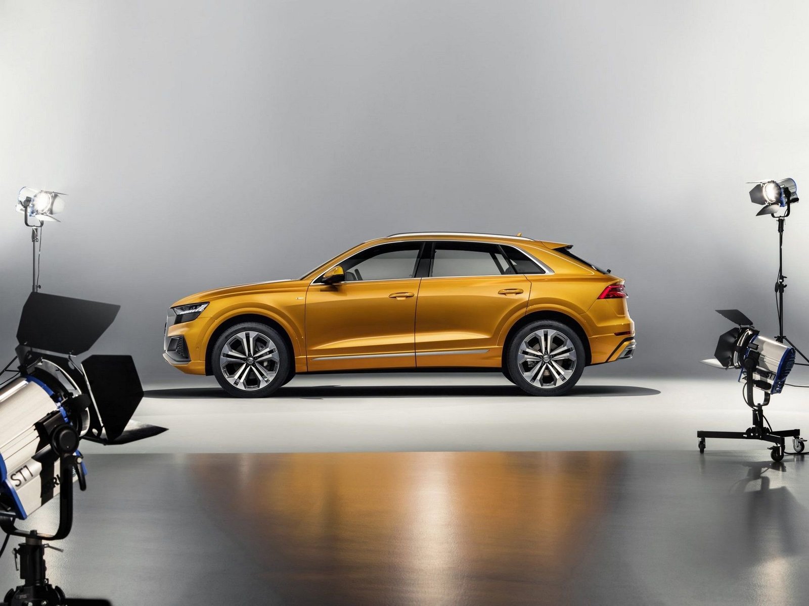 Audi introduced a large, sporty and beautiful crossover. - Audi Q8, New items, Longpost, Auto