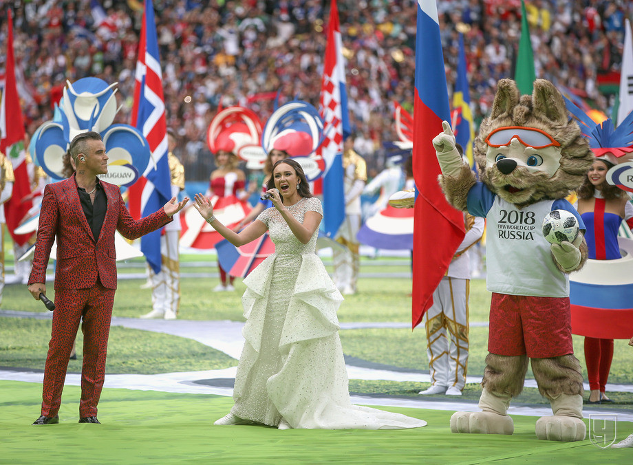 Opening of the World Cup 2018. - 2018 FIFA World Cup, Football, Robbie Williams, , Victoria Lopyreva, Ronaldo, Longpost, The photo