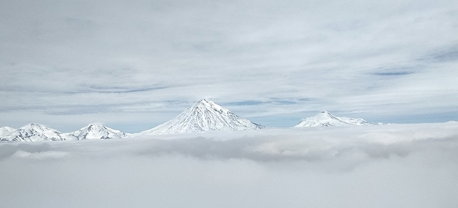 You have to run very fast to stay in place. - Kamchatka, Airplane, Time, Longpost