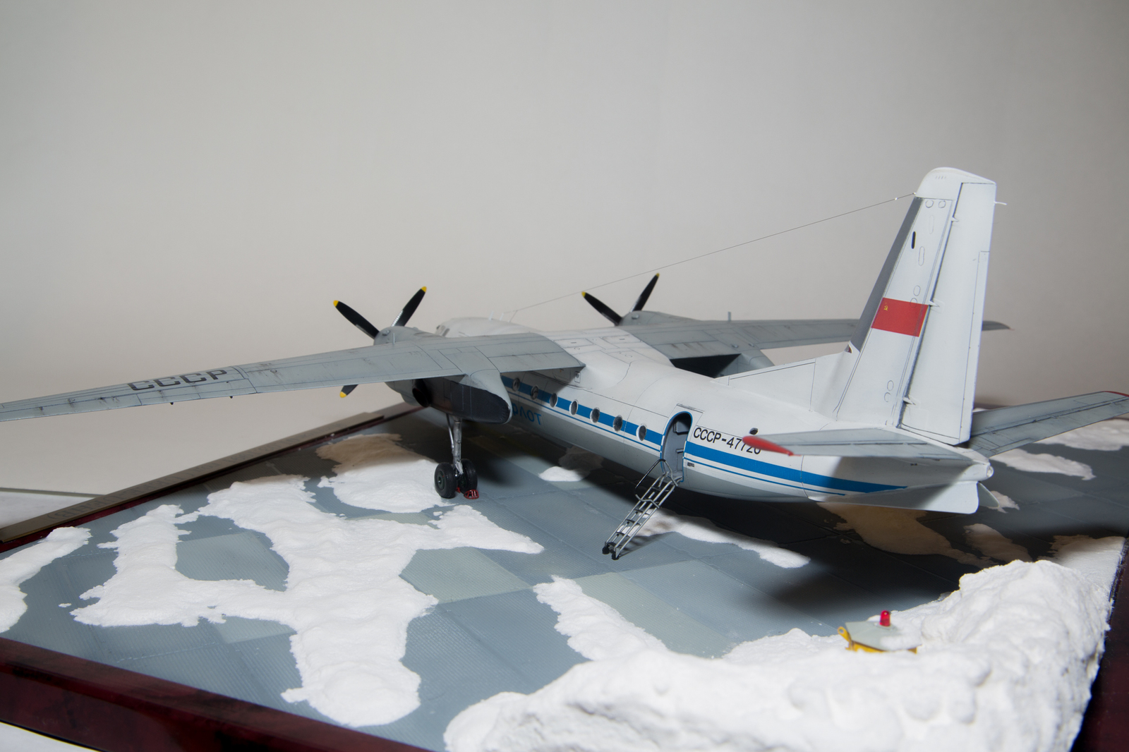 Пластиковая модель самолета Ан-24 от "Amodel" 1/72 Итог | Пикабу