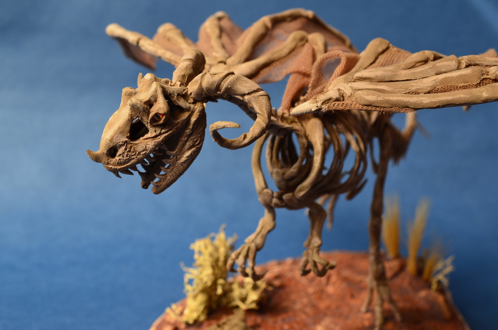 Skeleton dragon on a stand. - My, Handmade, Longpost, Handmade, The Dragon, Figurine, Skeleton, Velvet plastic, Figurines