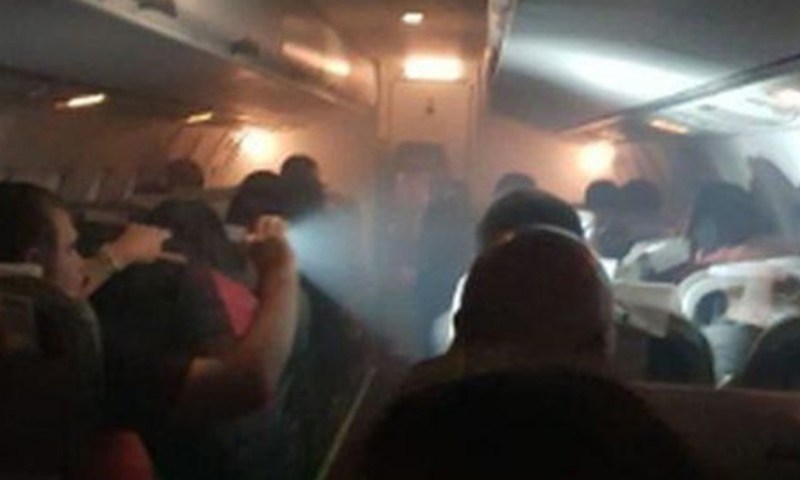 The plane with foreign fans of the 2018 World Cup began to smoke as it approached Omsk - Saratov vs Omsk, Soccer World Cup, Omsk