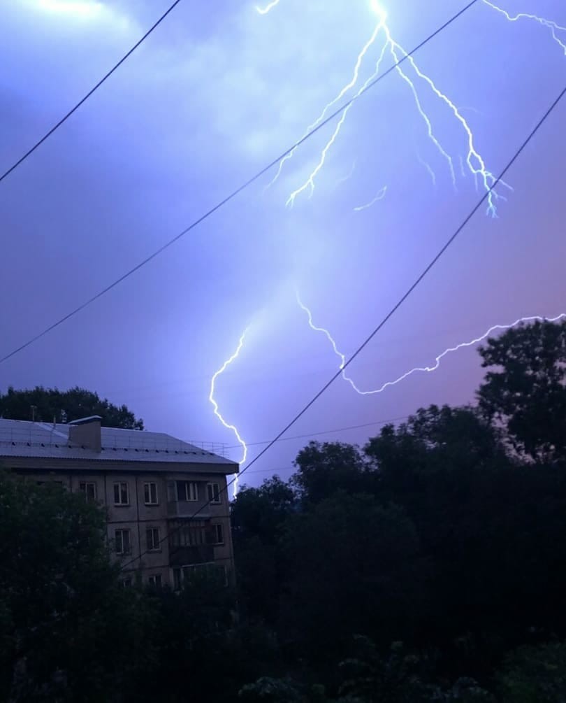 Biysk yesterday - Biysk, Lightning, The photo, Longpost, Rainbow