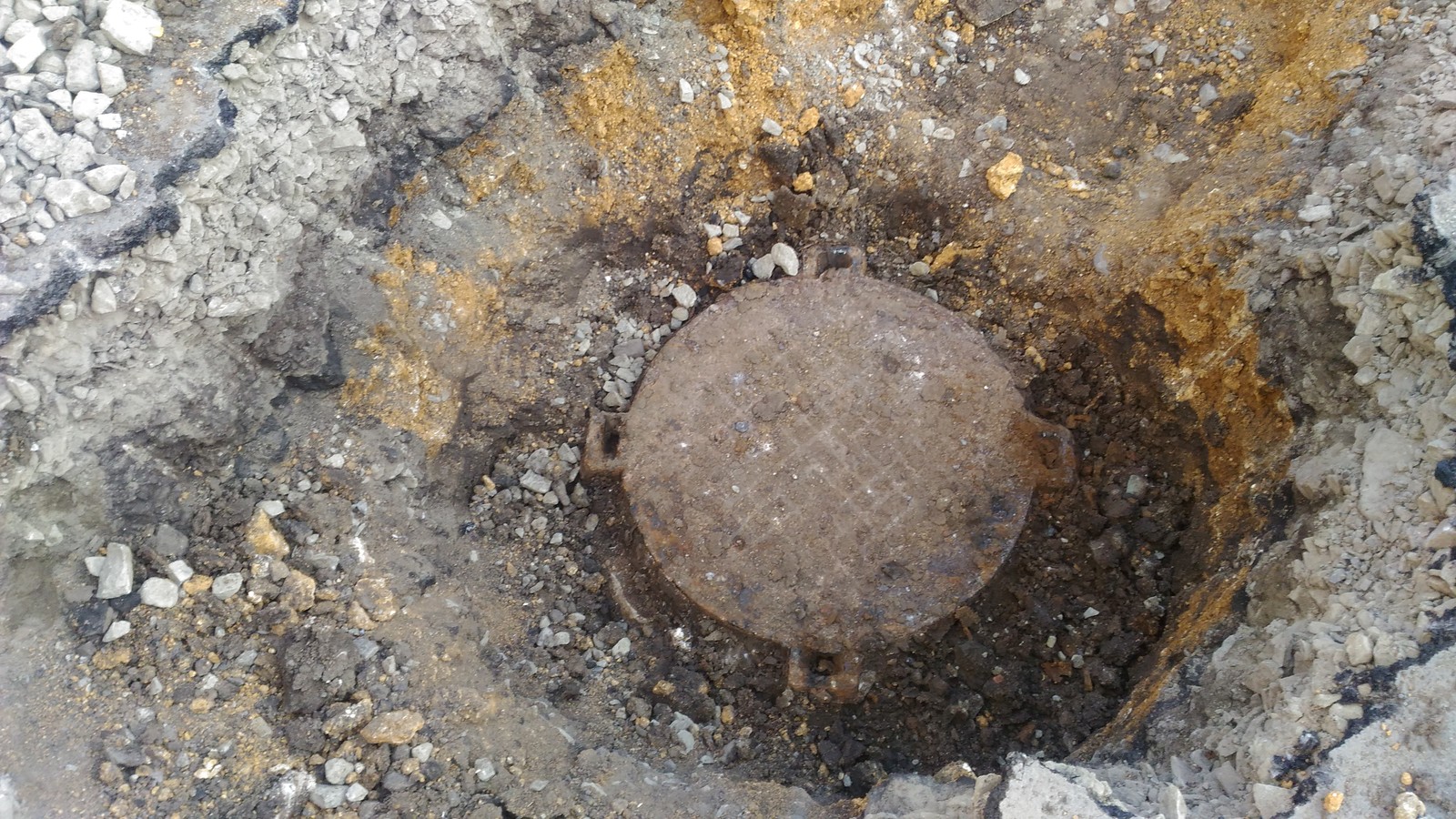 Traces of the ancient city found in Rostov - Rostov-on-Don, Road works