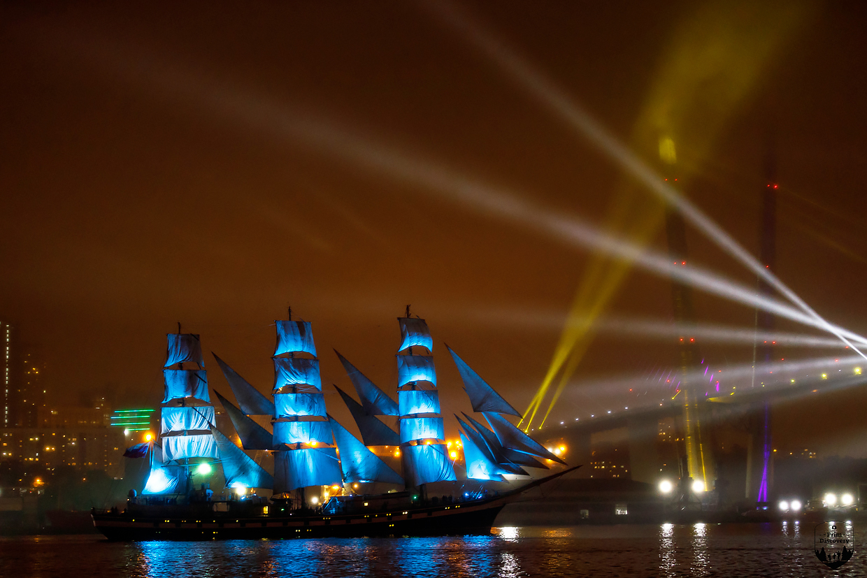 In Vladivostok held a dress rehearsal of the light show for the holiday Wings of the East - My, Walk, Vladivostok, , , The power of light, Video, Longpost