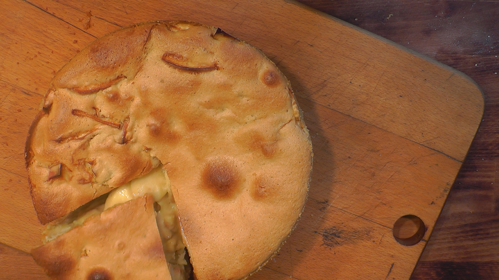 Charlotte - My, Charlotte, , Apple pie, Pie, Dessert, Recipe, Video recipe, Cooking, Longpost