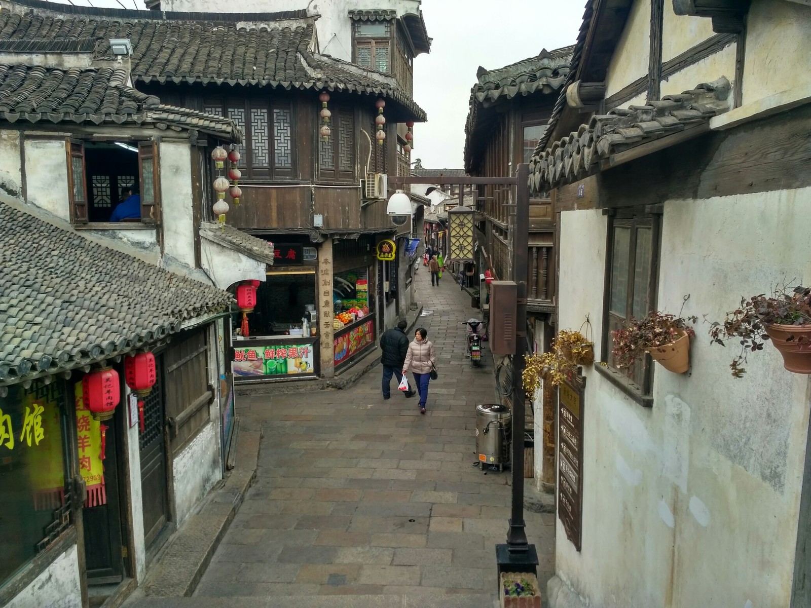 Streets of Shanghai - My, The photo, China, Winter, Town, Shanghai, Longpost