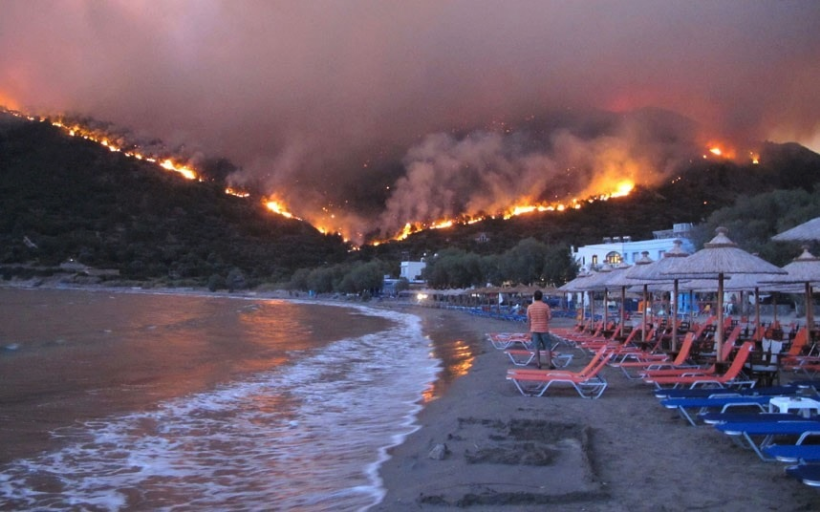 Greece wildfires kill 60 people, many of them tourists - Greece, Fire, Onliner by, Video, Longpost