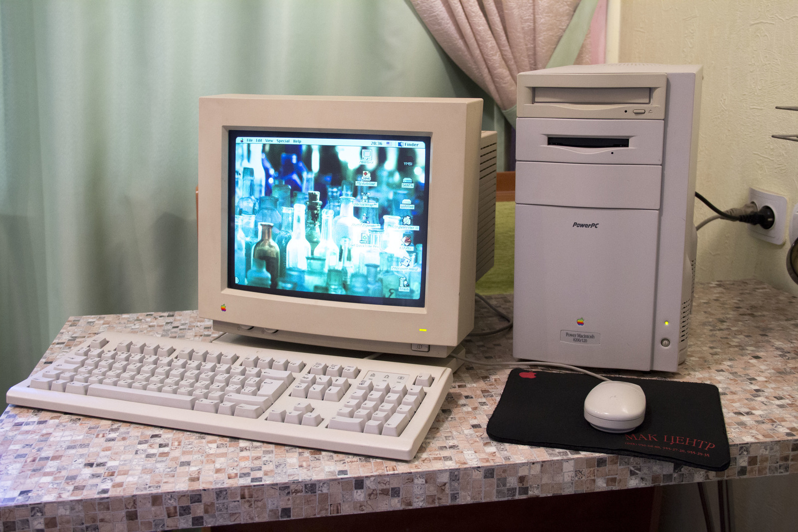 Е компьютер. Apple Power Macintosh 6100/60. Macintosh 8200. Компьютеры в 90е. ПК 90.