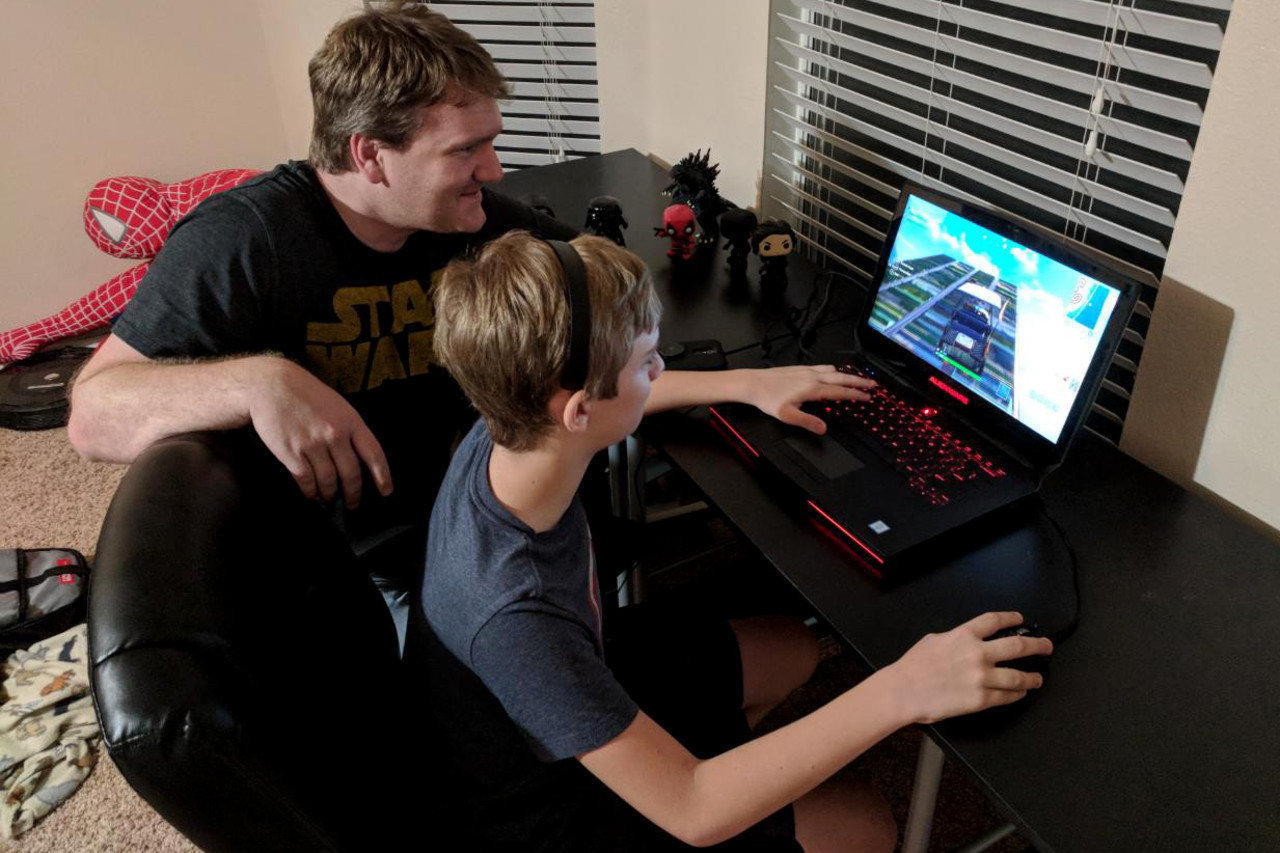 Fortnite trainers are already being hired for 10-year-olds. Parents also learn - Fortnite, Video game, Games, Shooter, eSports, Longpost