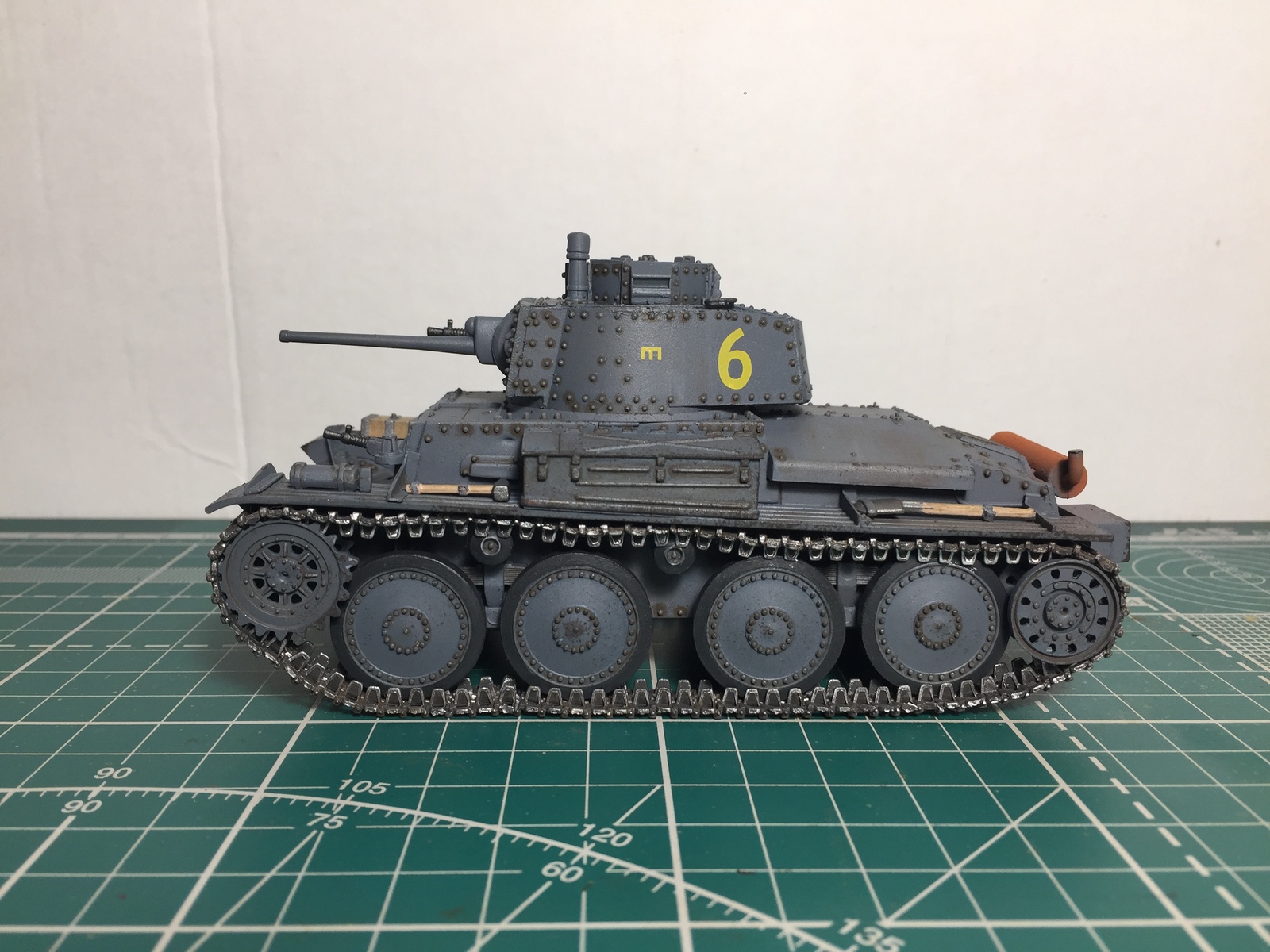 Pz.Kpfw. 38 (t) в масштабе 1:35 - Моё, Стендовый моделизм, Покраска, 1:35, БТТ, Вторая мировая война, Длиннопост