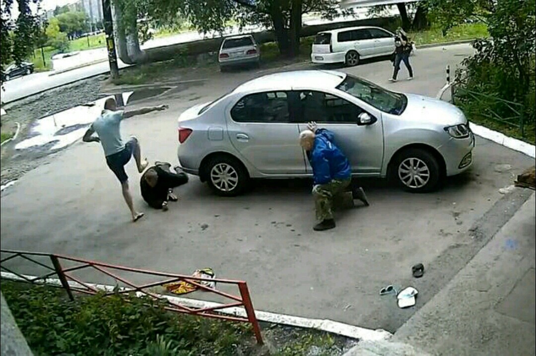 A drunk guy broke the head of a veteran of the Great Patriotic War in Chelyabinsk. - Attack, The crime, Crime, Incident, Veterans, Fight, Negative