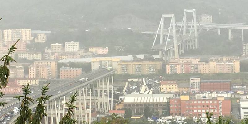 Road bridge collapses in Italy, killing dozens - Catastrophe, Italy, Bridge, Longpost, news, Negative