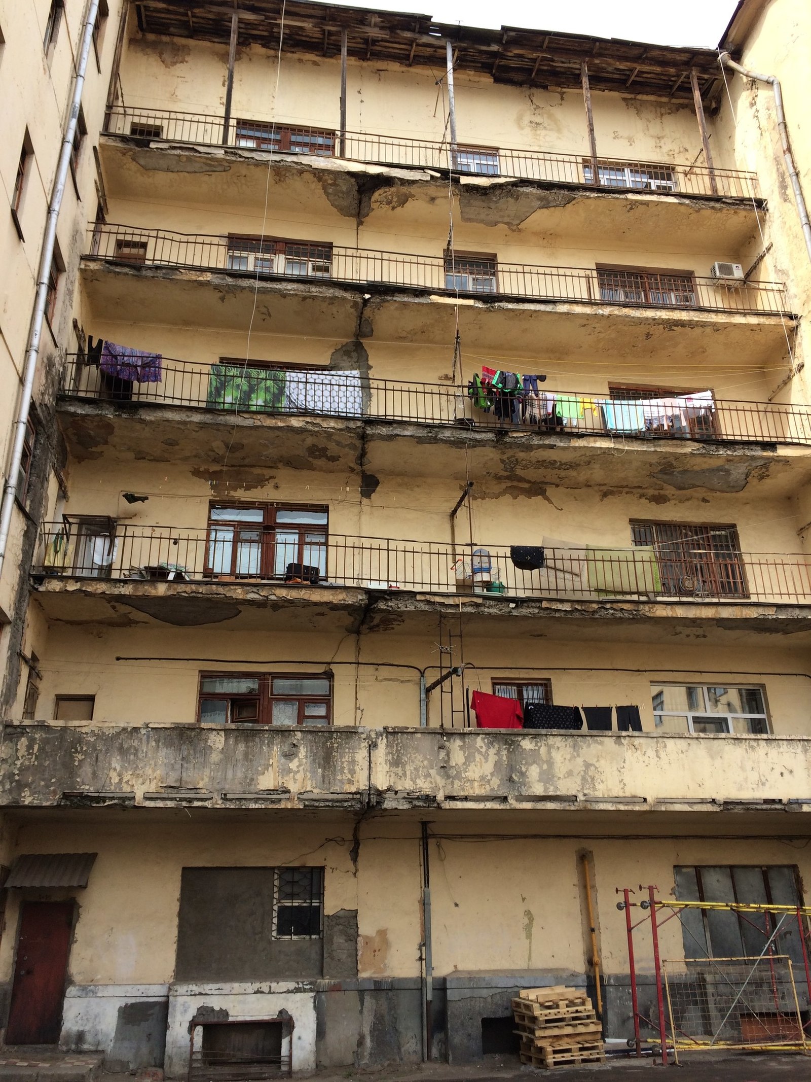 Slums under the wing of the MO - My, Moscow, Slum, Dormitory, Devastation, Architecture, Longpost