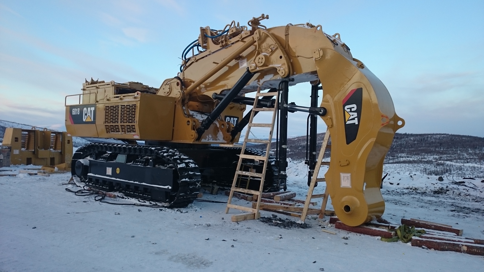 CAT 6018 (a little about my work) 2 - My, Work, , Caterpillar, Longpost, Video, Excavator