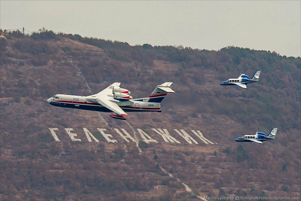 Good day to all :-) I invite you to visit Gelendzhik for an air show! From 6 to 9 September. - Gelendzhik, , Airshow